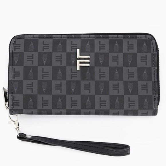 London Fog Adalia Signature Zip Around Wallet - Picture 12 of 16